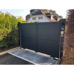 3000 x 1600mm Cambridge Double Swing Flat Top Driveway Gate with Diagonal Solid Infill (Grey) 3000 x 1600mm Cambridge Double Swing Flat Top Driveway Gate with Diagonal Solid Infill (Grey)